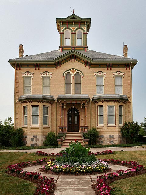 Castle Kilbride, Baden, Ontario. Photo Credit: Tudor Costache, Wikimedia Commons