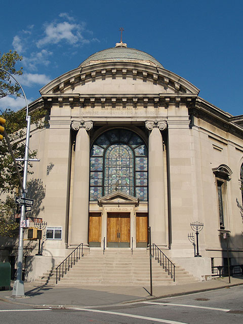 Congregation Beth Elohim (also known as the Garfield Temple and the Eighth Avenue Temple), Brooklyn, New York, USA. Photo Credit: David Shankbone, Wikimedia Commons