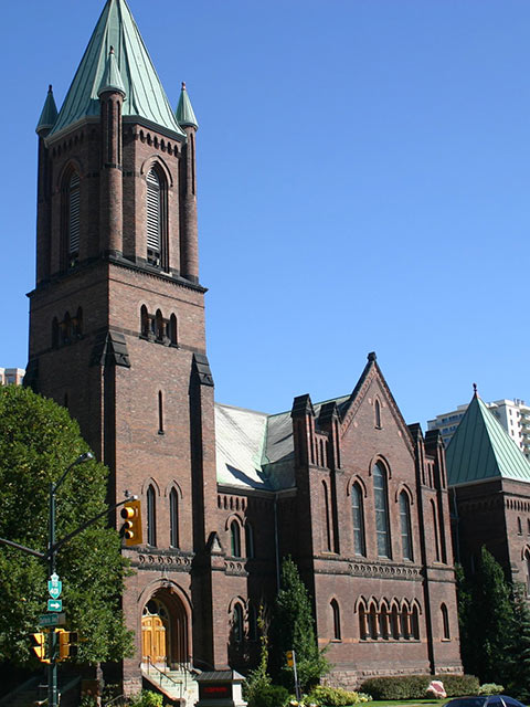 Metropolitan United Church, London, Ontario. Photo Credit: jofo2005, (CC BY-ND 2.0) Flickr.com